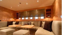 Yacht DEFIANCE -  Salon